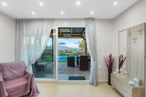 Nikos Dimitra Luxury Home